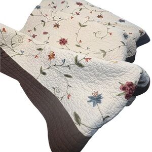 Nostalgia Home Ambria Embroidered Floral Quilt full/queen